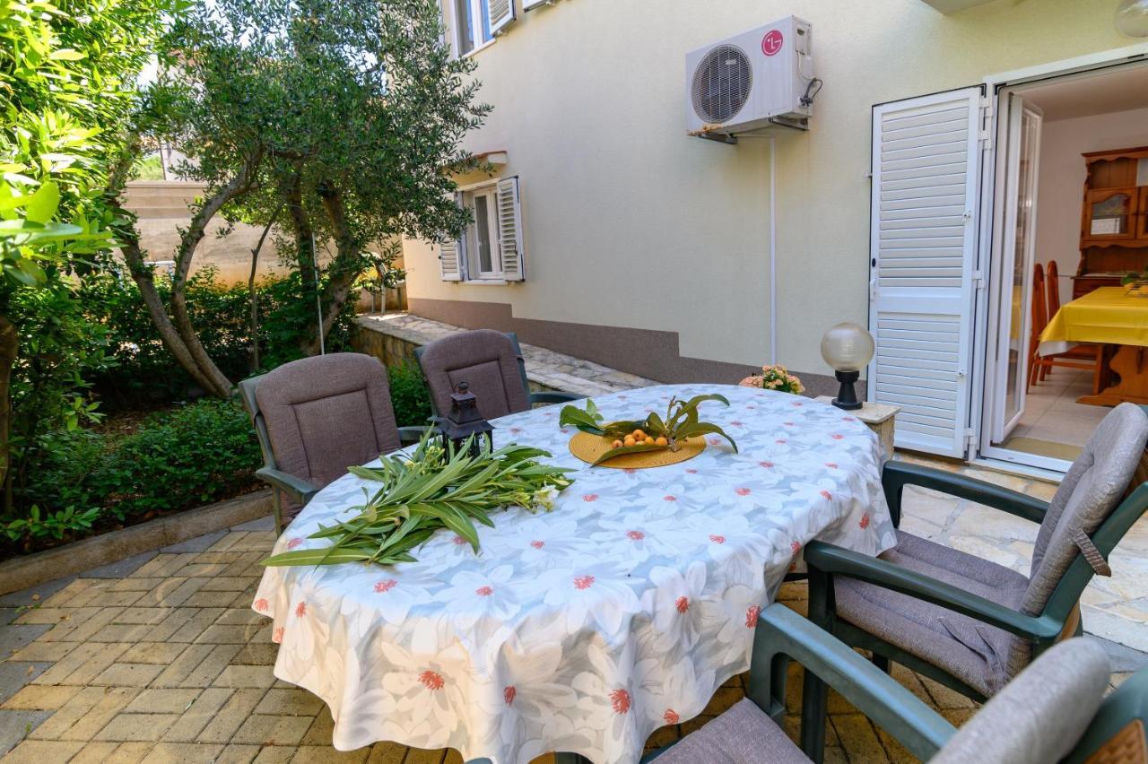Apartments Vice Trogir Buitenkant foto