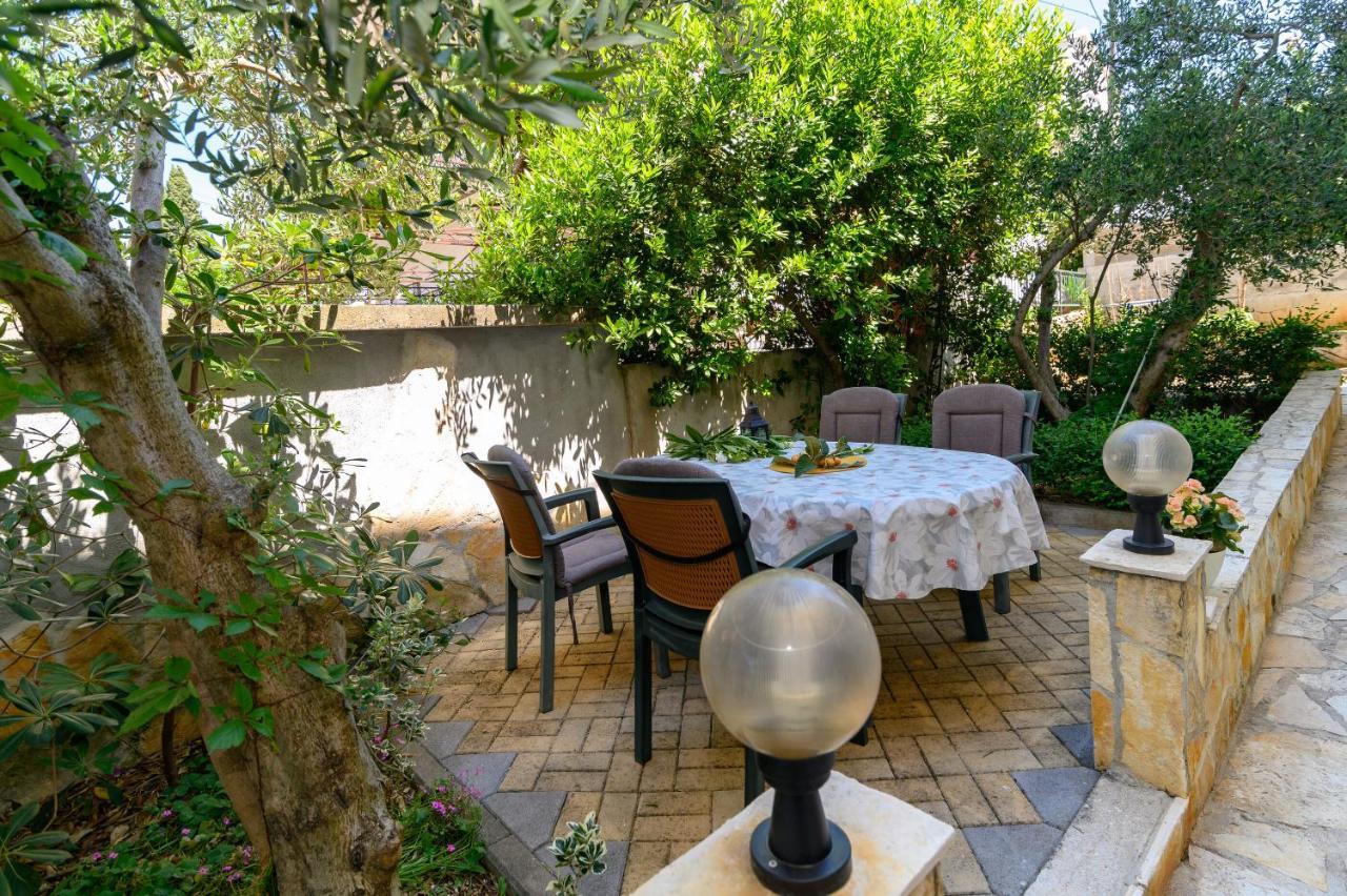 Apartments Vice Trogir Buitenkant foto