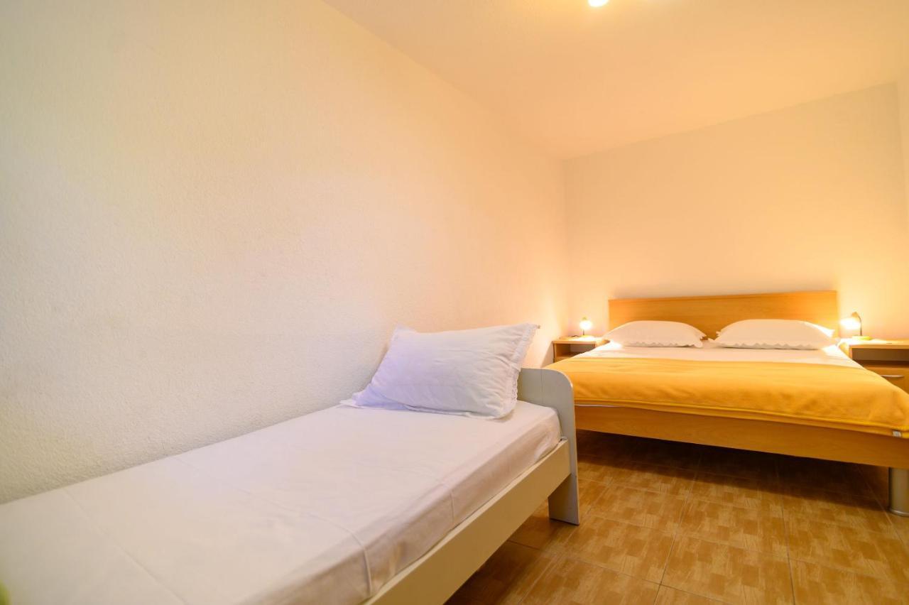 Apartments Vice Trogir Buitenkant foto
